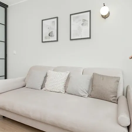 Appartamento Kaszmirowy Z 3 Sypialniami Blisko Plazy W Gdansku By Renters Danzica